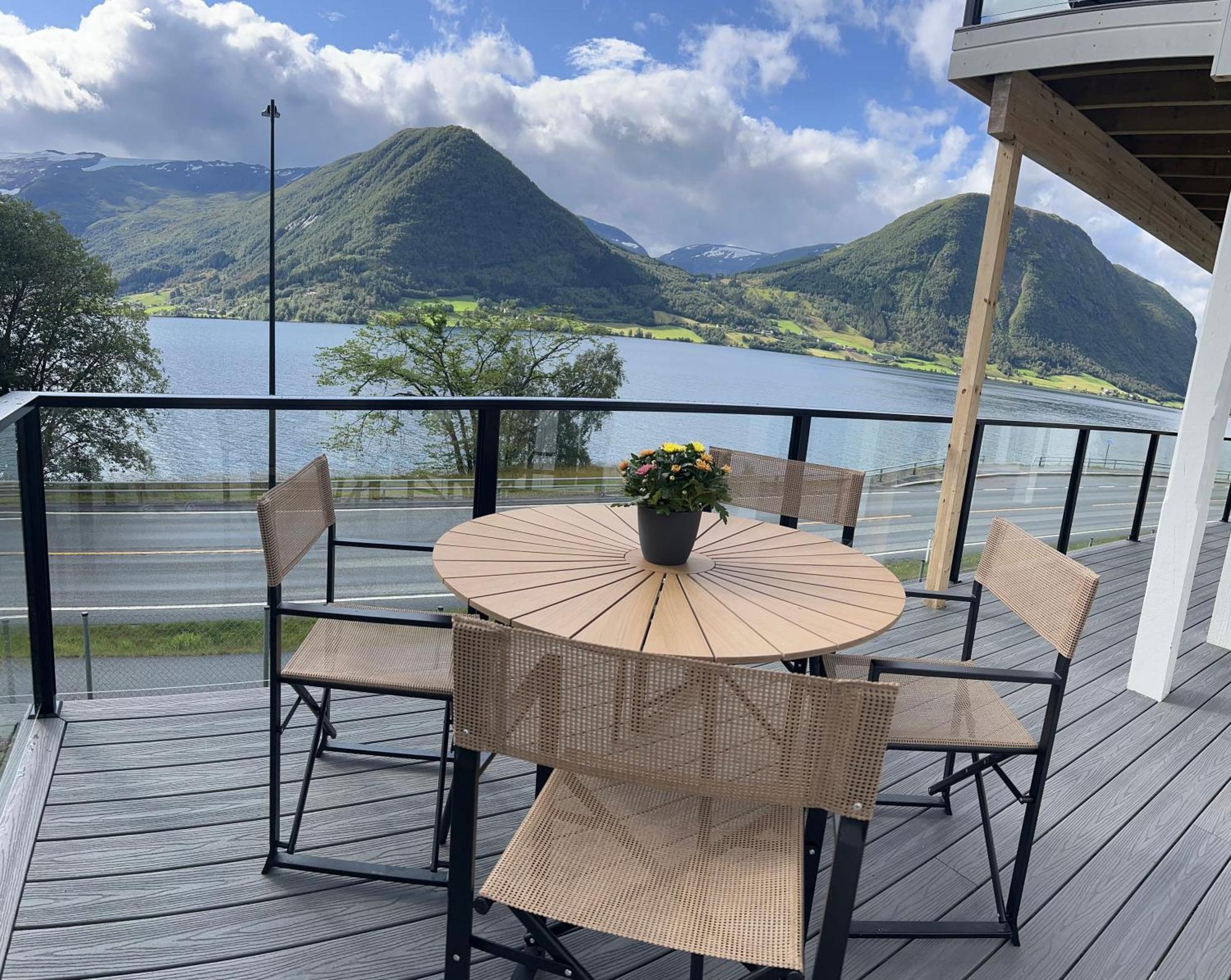 Husslattene Apartments With Terrace Skei  Esterno foto