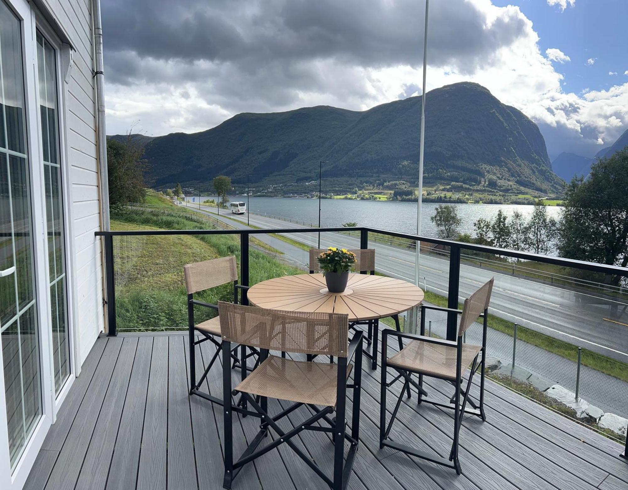 Husslattene Apartments With Terrace Skei  Esterno foto